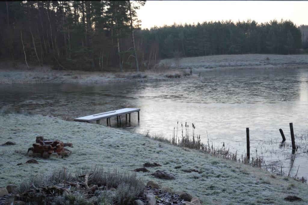 Hut In The Mid. Of Nowhere + Priv Pond+3 Ha Darzkowo Екстер'єр фото